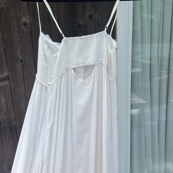 Pookie and Sebastian White Dress - Picture 4 of 6